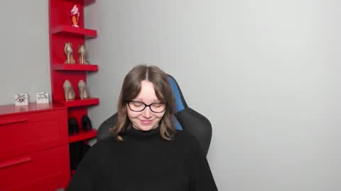 Zoe online show from March 18, 6:51 am