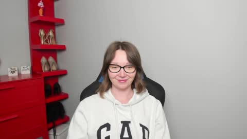 Zoe online show from April 17, 6:59 am