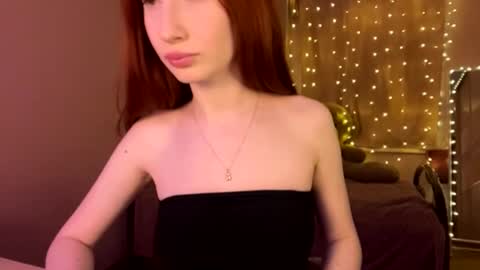 Stella online show from March 3, 4:13 pm