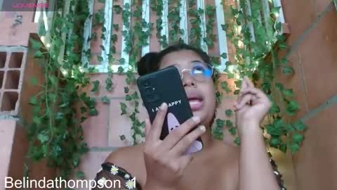 belindathompsonn online show from December 6, 8:50 pm