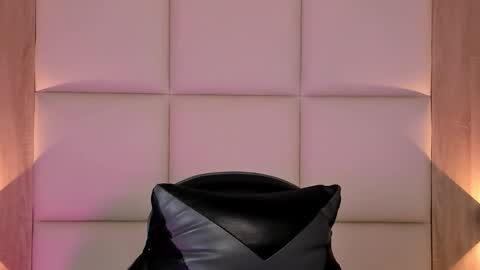 Bella cam online show from October 18, 8:10 pm