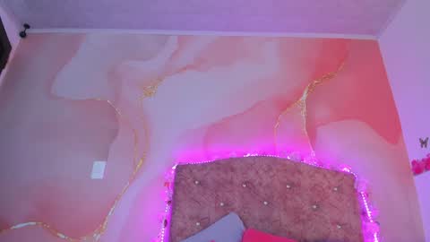 Melanie  online show from December 30, 7:00 pm