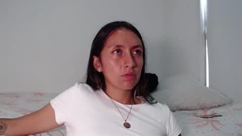Snapshot of bella_marlowe chatting on September 22, 5:11 pm Bella Marlowe online show from September 22, 5:11 pm