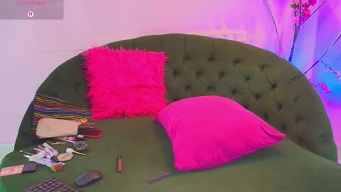 BELLA online show from January 7, 3:43 am