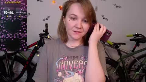 Bella online show from October 28, 3:01 am