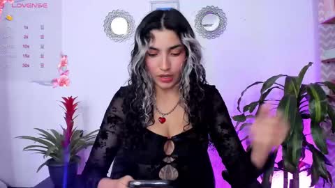 Bella online show from February 11, 10:39 pm