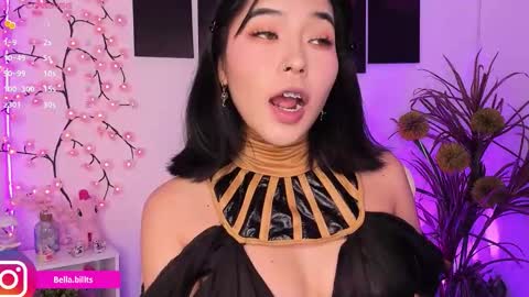 Bella online show from February 7, 2:10 pm