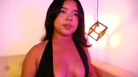 Bella Curvy online show from May 29, 4:38 pm