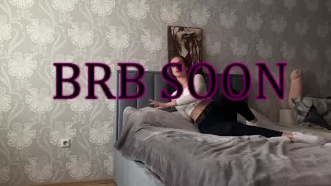 bellaparker_ online show from January 18, 7:38 am