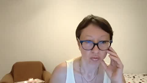 Emma online show from June 28, 7:53 pm