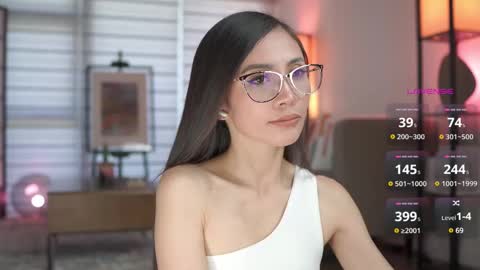 Snapshot of belle_adrienne chatting on February 17, 1:15 am Belle Adrienne IG online show from February 17, 1:15 am