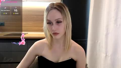 Belle online show from May 8, 11:46 am