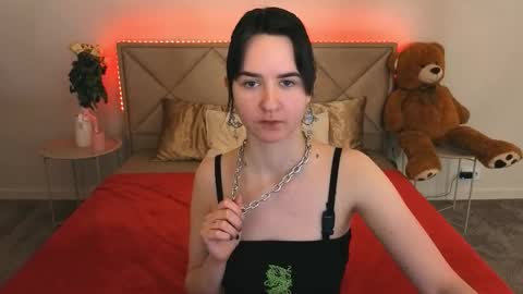 Violette online show from March 23, 8:59 pm