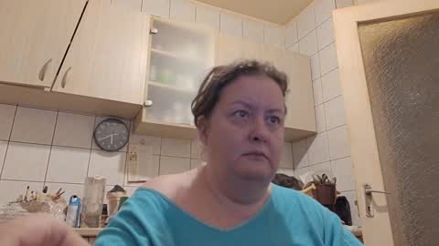 Snapshot of bethnorth chatting on October 21, 2:37 am bethnorth online show from October 21, 2:37 am