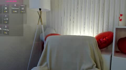 Kelly online show from July 8, 1:52 am