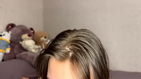 Bella online show from April 14, 8:09 pm