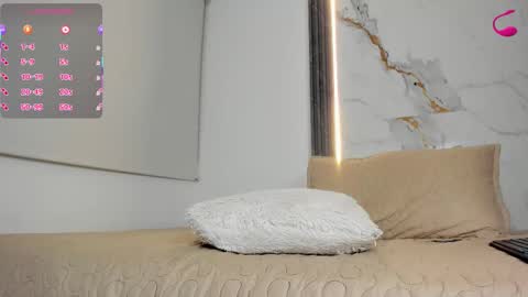 bianca_onyx online show from December 5, 12:10 am