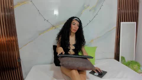 biancarose1_ online show from January 8, 12:31 pm