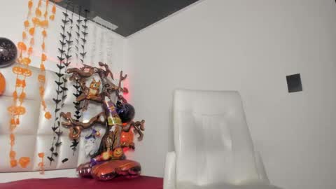 bibiana_js_ online show from October 23, 12:00 pm