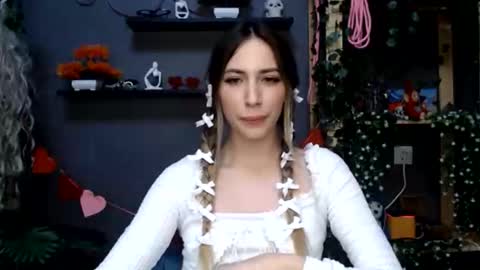 Snapshot of binalina chatting on October 25, 3:52 pm binalina online show from October 25, 3:52 pm