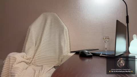 Alexandra online show from April 18, 7:07 pm