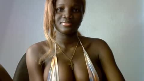 Esthy online show from October 6, 9:26 am