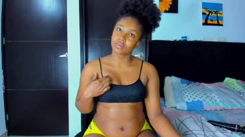 Snapshot of black_treassure chatting on December 31, 5:55 am black_treassure online show from December 31, 5:55 am