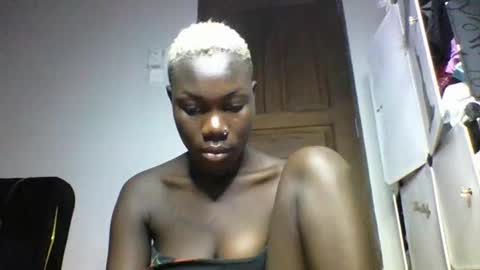 blackmarvel02 online show from February 9, 3:20 am