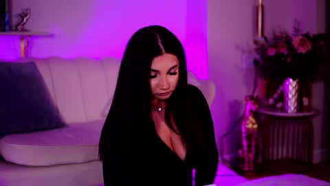 BlaireBloom online show from April 3, 1:20 pm