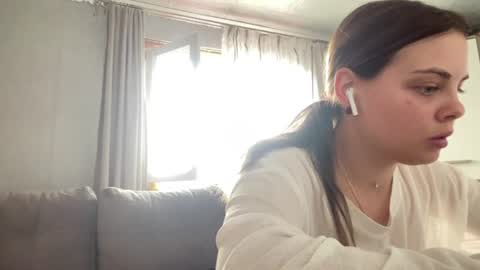 Angel online show from June 29, 10:15 am