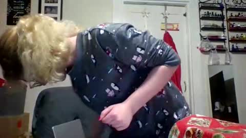 Katie online show from December 30, 5:13 pm