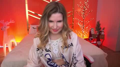 blondevivalux online show from January 7, 9:01 am