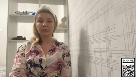 blondie_xoxoxo online show from November 30, 6:23 pm