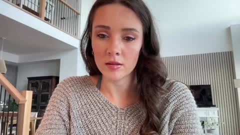 Emma Bloom online show from January 8, 8:24 pm