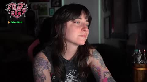 Blue online show from April 18, 2:47 am