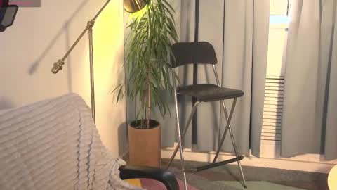 bluebeell online show from March 25, 1:14 pm