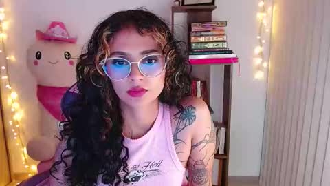 Im Abril .. Nice to meet you  thumb up me please its important  INDEPENDENT MODEL online show from January 17, 2:52 am