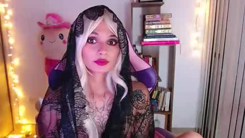 Im Abril .. Nice to meet you  thumb up me please its important  INDEPENDENT MODEL online show from March 4, 1:23 am