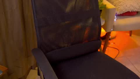 FLORAA online show from November 11, 2:14 pm