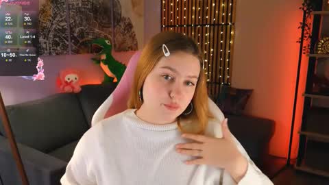 Snapshot of blush_ellie chatting on February 27, 10:48 am Ellie3 online show from February 27, 10:48 am