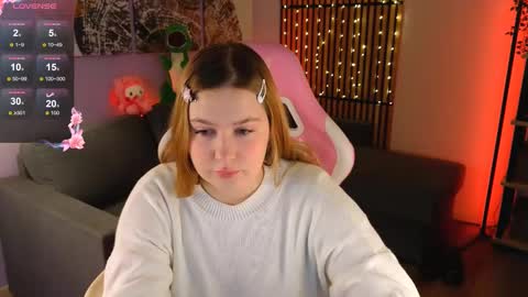 Snapshot of blush_ellie chatting on February 28, 12:20 pm Ellie3 online show from February 28, 12:20 pm