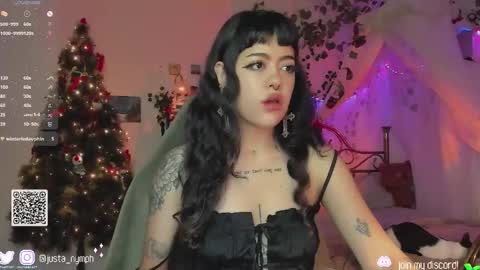 Snapshot of blushing_nymph chatting on December 31, 3:34 am   Im Nym  Justa nymph on twitter and IG online show from December 31, 3:34 am