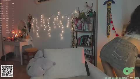 Snapshot of blushing_nymph chatting on February 28, 1:58 am   Im Nym  Justa nymph on twitter and IG online show from February 28, 1:58 am