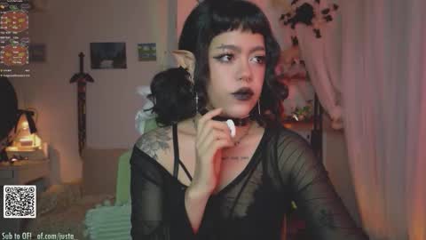 Snapshot of blushing_nymph chatting on October 12, 2:58 am   Im Nym  Justa nymph on twitter and IG online show from October 12, 2:58 am