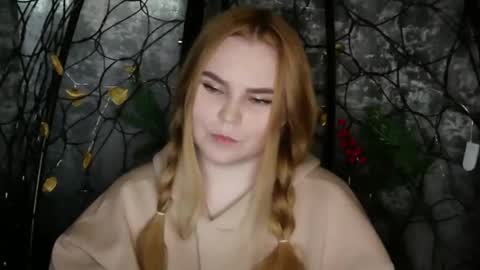 blushing_star online show from April 17, 3:36 pm