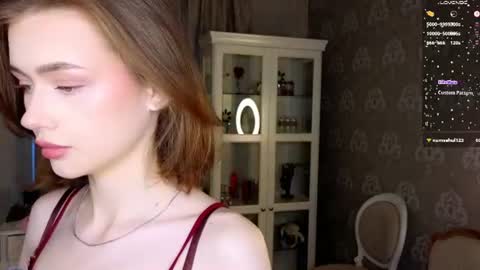 Mary online show from June 9, 4:39 pm