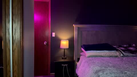 milf online show from February 14, 7:10 am