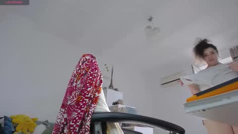 BohoBabeLaxy online show from December 4, 9:44 am