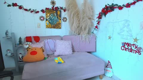  Salma Independent Model online show from December 18, 3:11 pm