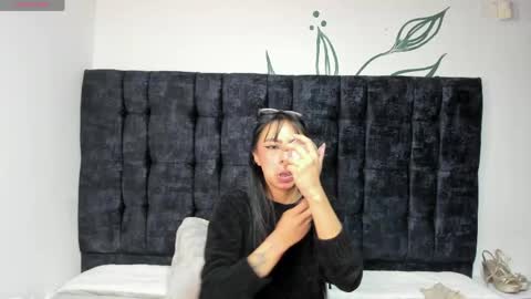 BONIE WILLS online show from April 22, 12:46 pm
